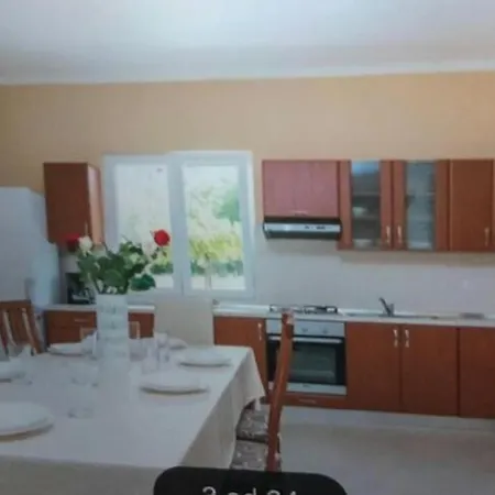 Renato Emilia Apartment *
